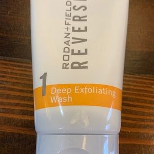 Rodan + Fields REVERSE DEEP EXFOLIATING WASH